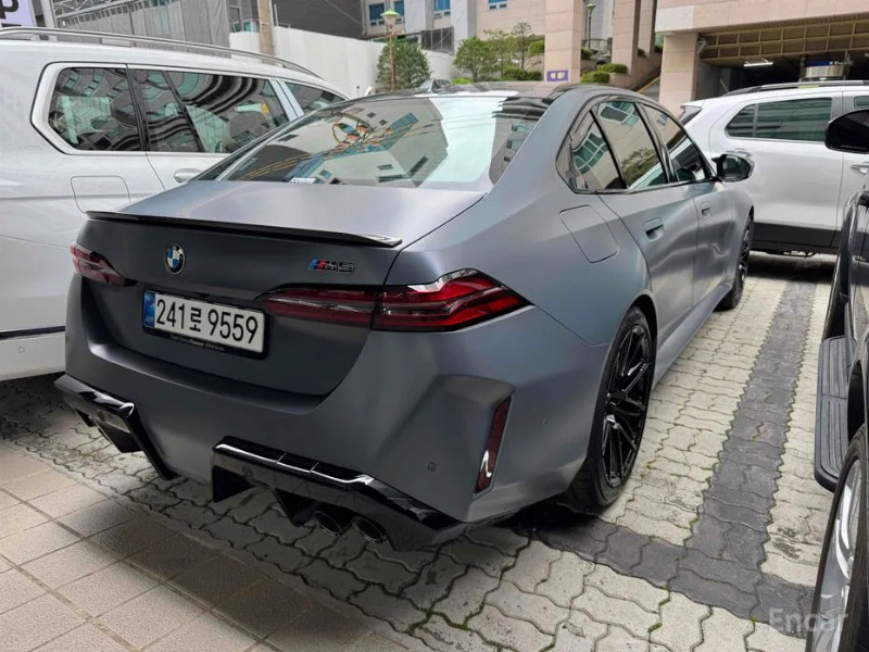 car BMW M5 id282356 photo #3