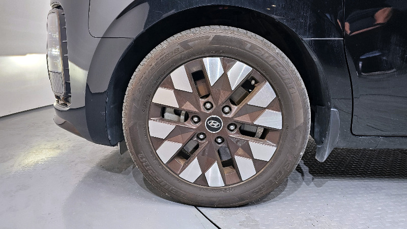 car Hyundai Staria id282471 photo #5