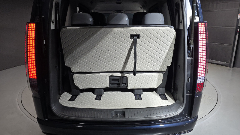 car Hyundai Staria id282631 photo #27