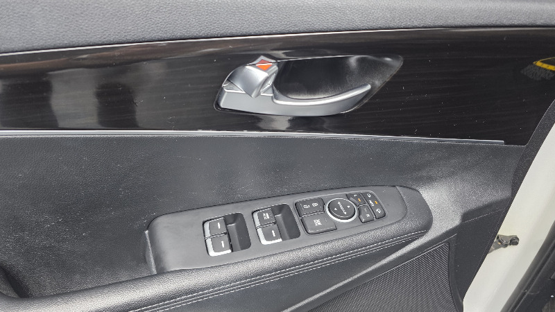 car KIA Sorento id282688 photo #27