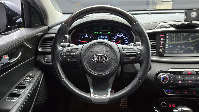 car KIA Sorento id283847 photo #13