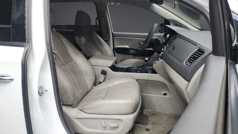 car KIA Carnival id284026 photo #11