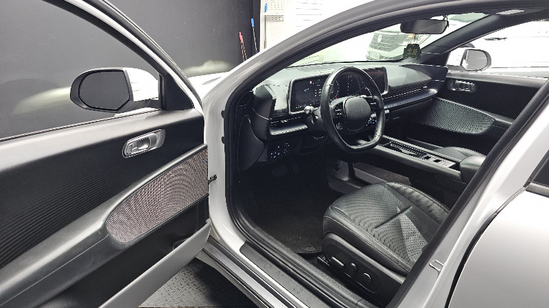 car Hyundai IONIQ 6 id284742 photo #10