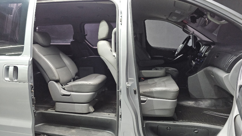 car Hyundai Grand Starex id287124 photo #12