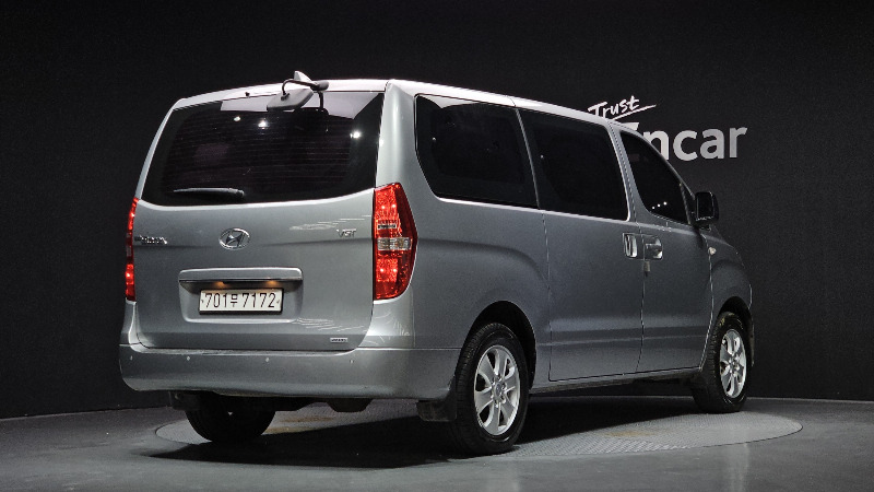 car Hyundai Grand Starex id287124 photo #2
