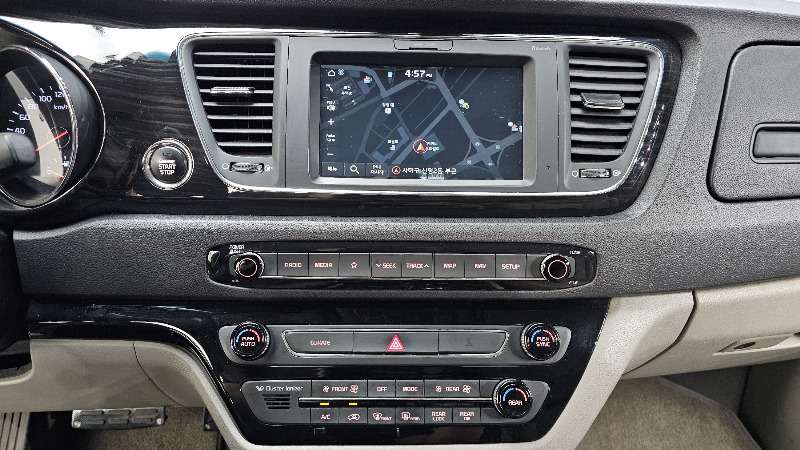 car KIA Carnival id287371 photo #14