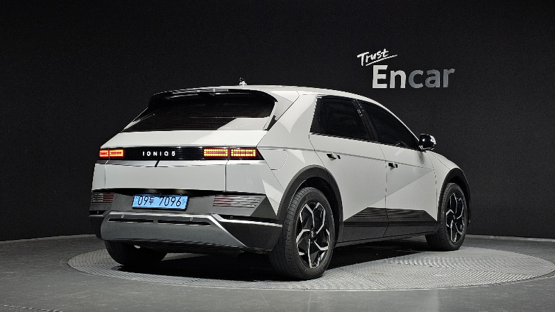 car Hyundai IONIQ 5 id287731 photo #2