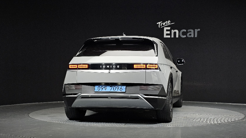 car Hyundai IONIQ 5 id287731 photo #4