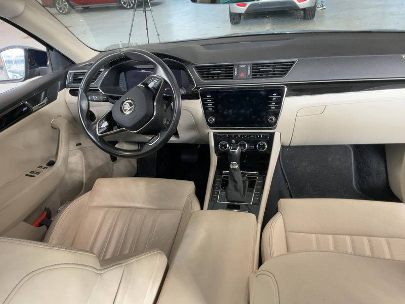 car Skoda Superb id289895 photo #17