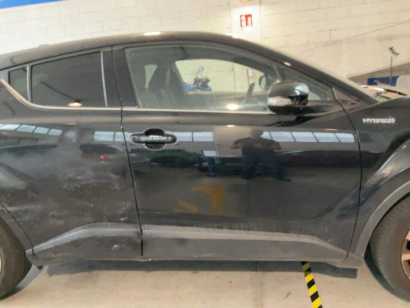 car Toyota C-HR id291034 photo #11