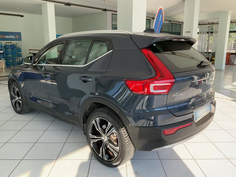 car Volvo XC40 id291156 photo #2