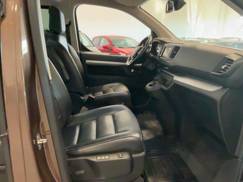 car Toyota Proace Verso id292175 photo #17