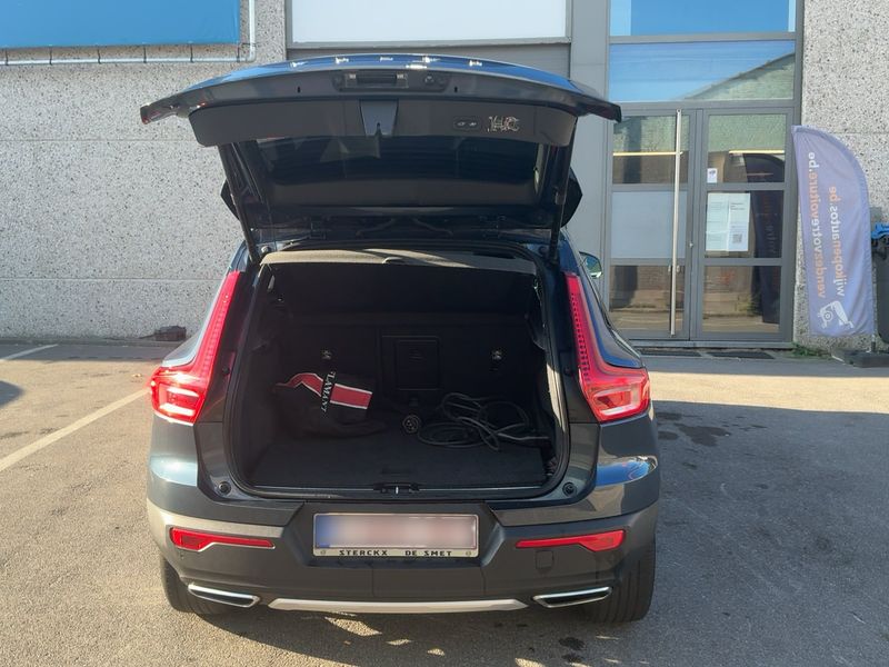 car Volvo XC40 id292322 photo #15