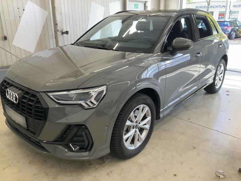 car Audi Q3 id292560 main photo