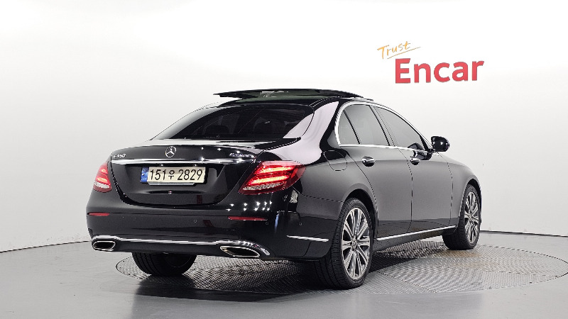 car Mercedes E-Class id292618 photo #2