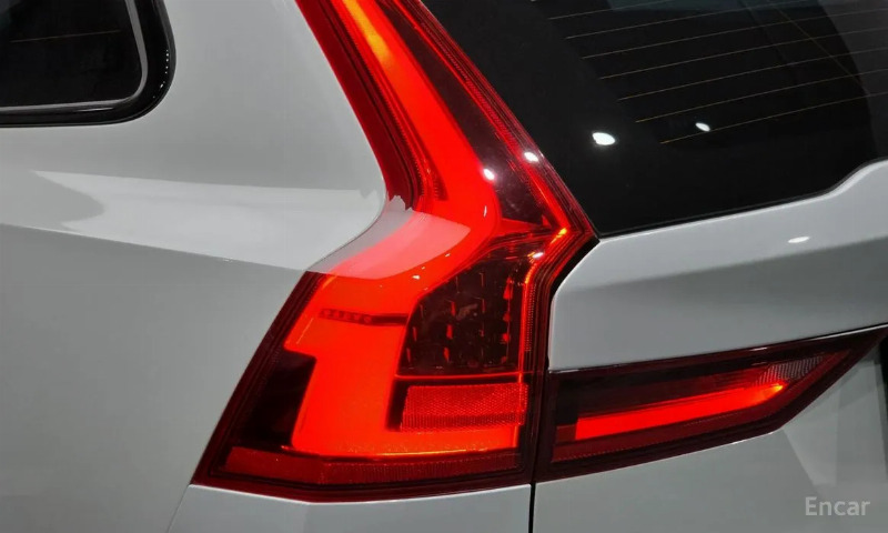 car Volvo V90 id293911 photo #23