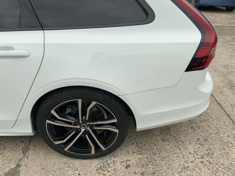 car Volvo V90 id293935 photo #9