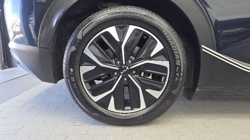 car KIA EV6 id295019 photo #5