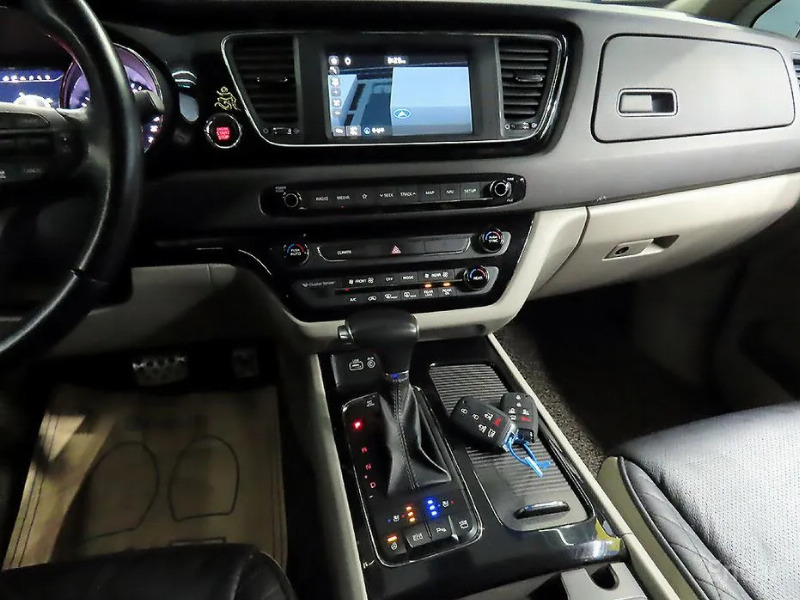 car KIA Carnival id296912 photo #11