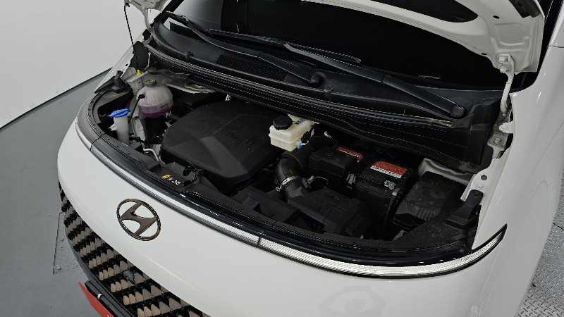 car Hyundai Staria id297560 photo #6