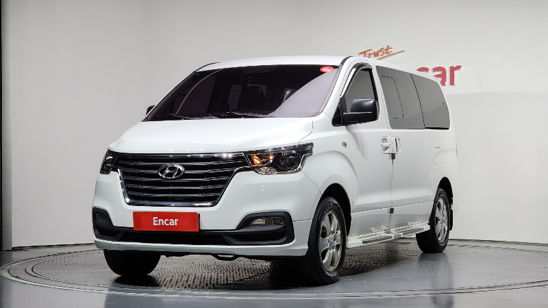 car Hyundai Grand Starex id298136 main photo