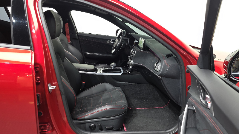 car KIA Stinger id298207 photo #11