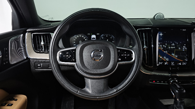 car Volvo XC60 id299469 photo #13