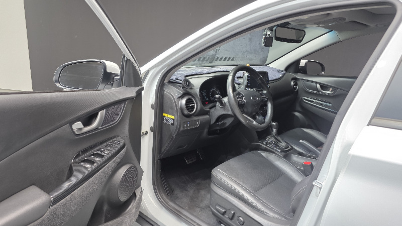 car Hyundai Kona id300503 photo #10