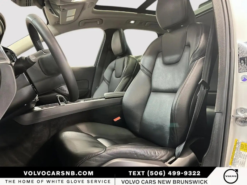 car Volvo XC60 id302140 photo #8