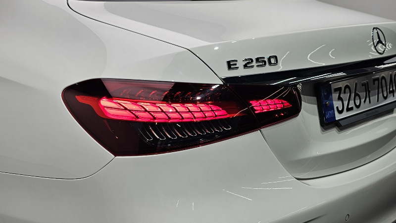 car Mercedes E-Class id302727 photo #23