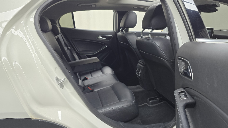 car Mercedes GLA id302737 photo #11