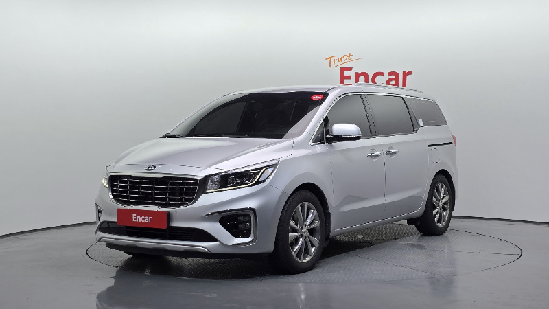 car KIA Carnival id302920 main photo