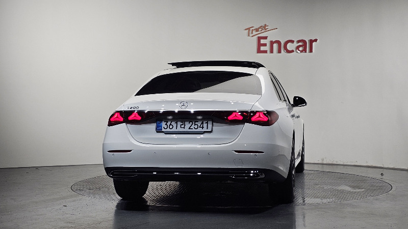 car Mercedes E-Class id302984 photo #4