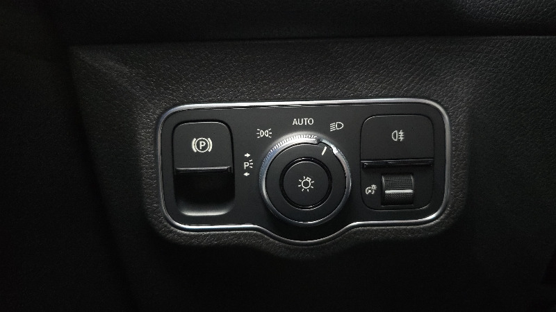 car Mercedes GLB id303128 photo #20