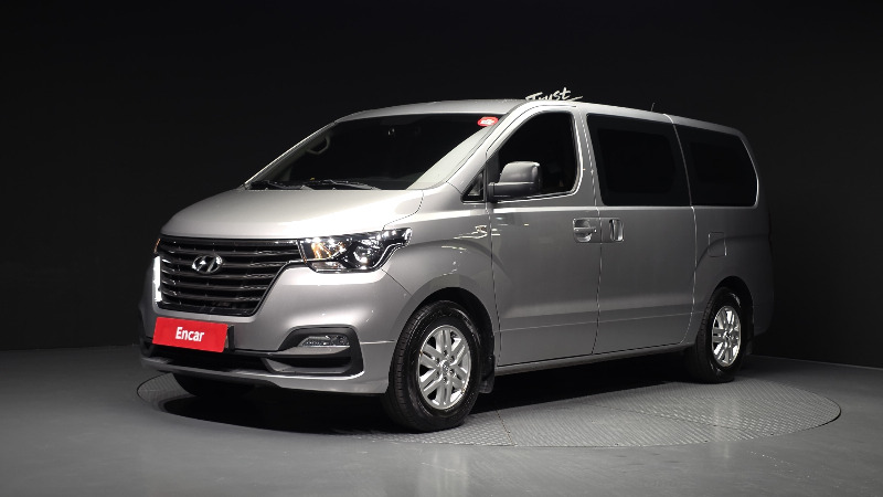 car Hyundai Grand Starex id303560 main photo