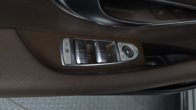 car Mercedes E-Class id303868 photo #19