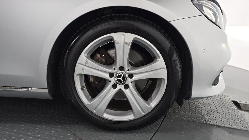 car Mercedes E-Class id303868 photo #21