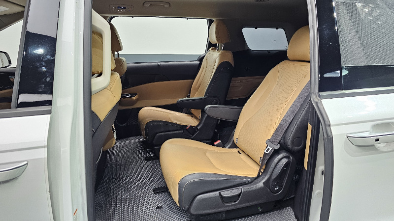 car KIA Carnival id303931 photo #11