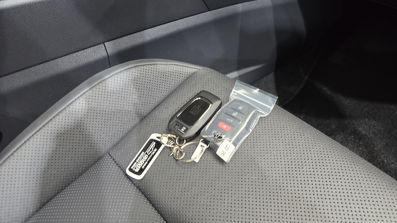 car Toyota Crown id304091 photo #15