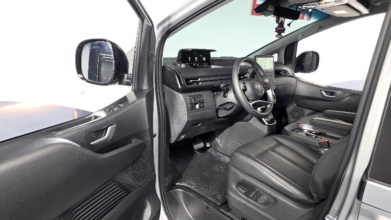 car Hyundai Staria id304293 photo #10