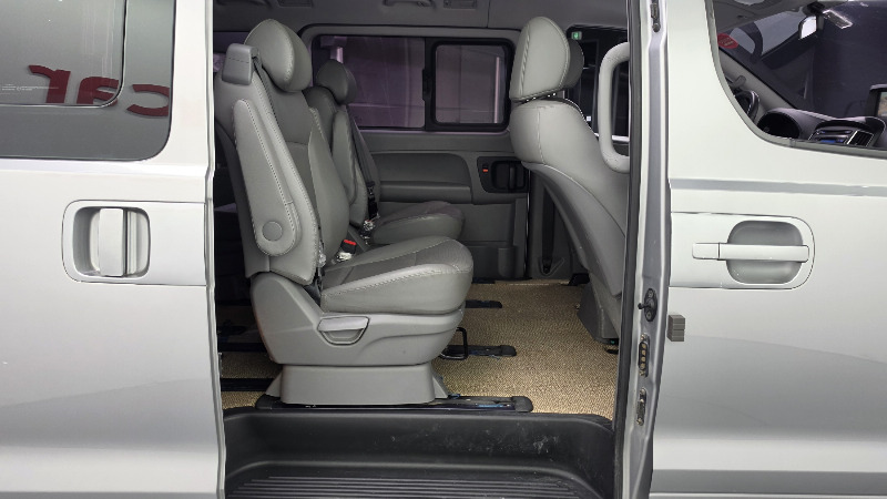 car Hyundai Grand Starex id304505 photo #12