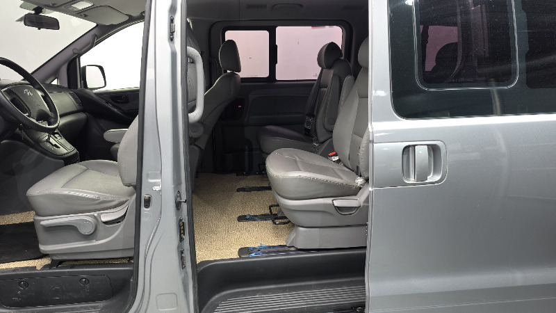 car Hyundai Grand Starex id304505 photo #26