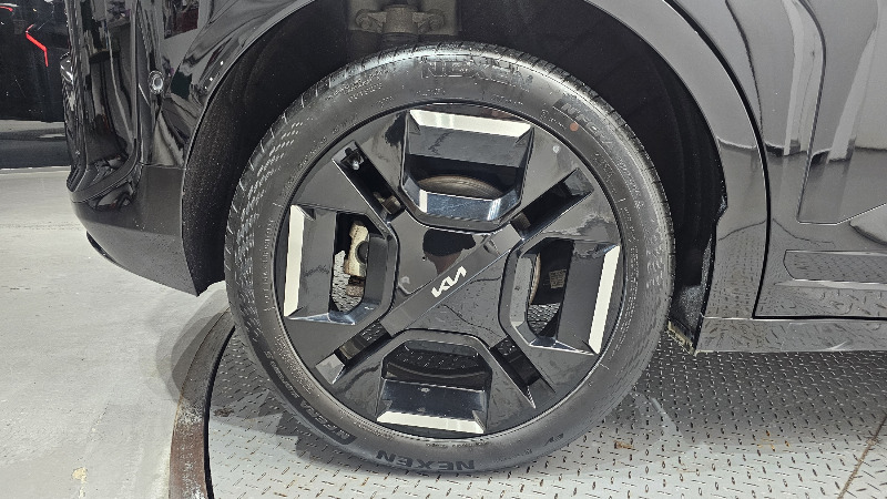 car KIA EV3 id304588 photo #5