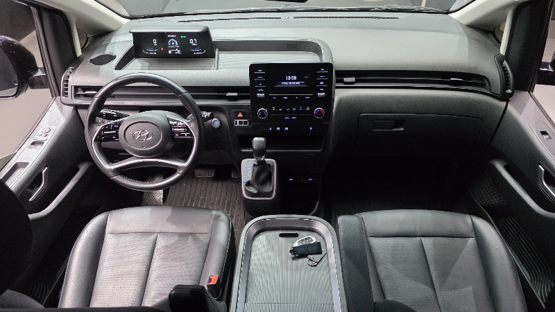 car Hyundai Staria id305665 photo #7