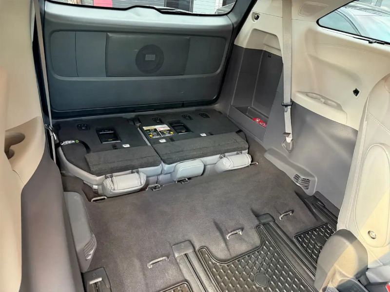 car Toyota Sienna id306046 photo #17