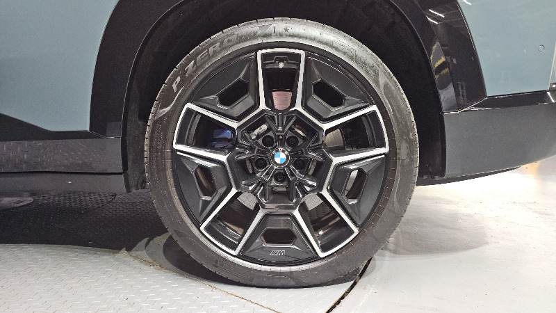 car BMW XM id306294 photo #21