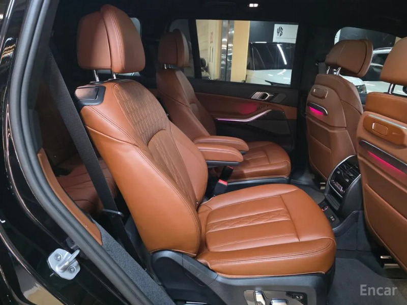 car BMW X7 id310121 photo #15