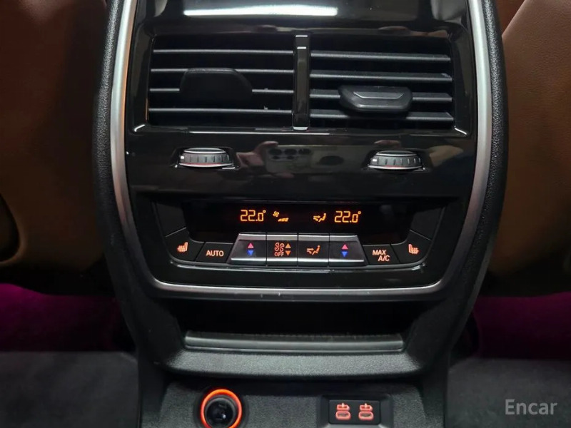 car BMW X7 id310121 photo #17