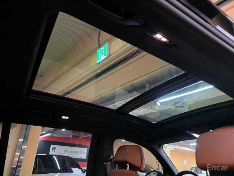 car BMW X7 id310121 photo #18
