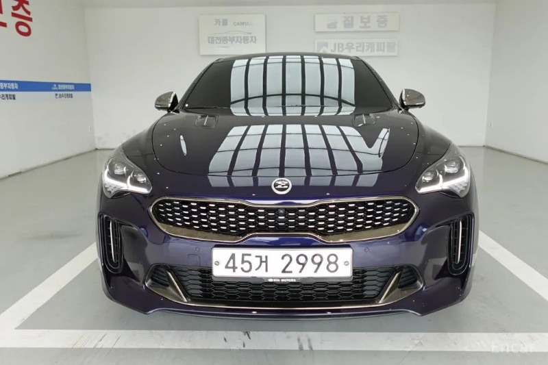car KIA Stinger id310139 photo #2